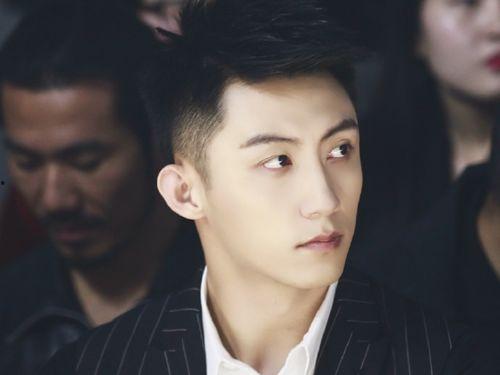 黄景瑜 吃瓜,娱乐圈的瓜田，他如何成为焦点？